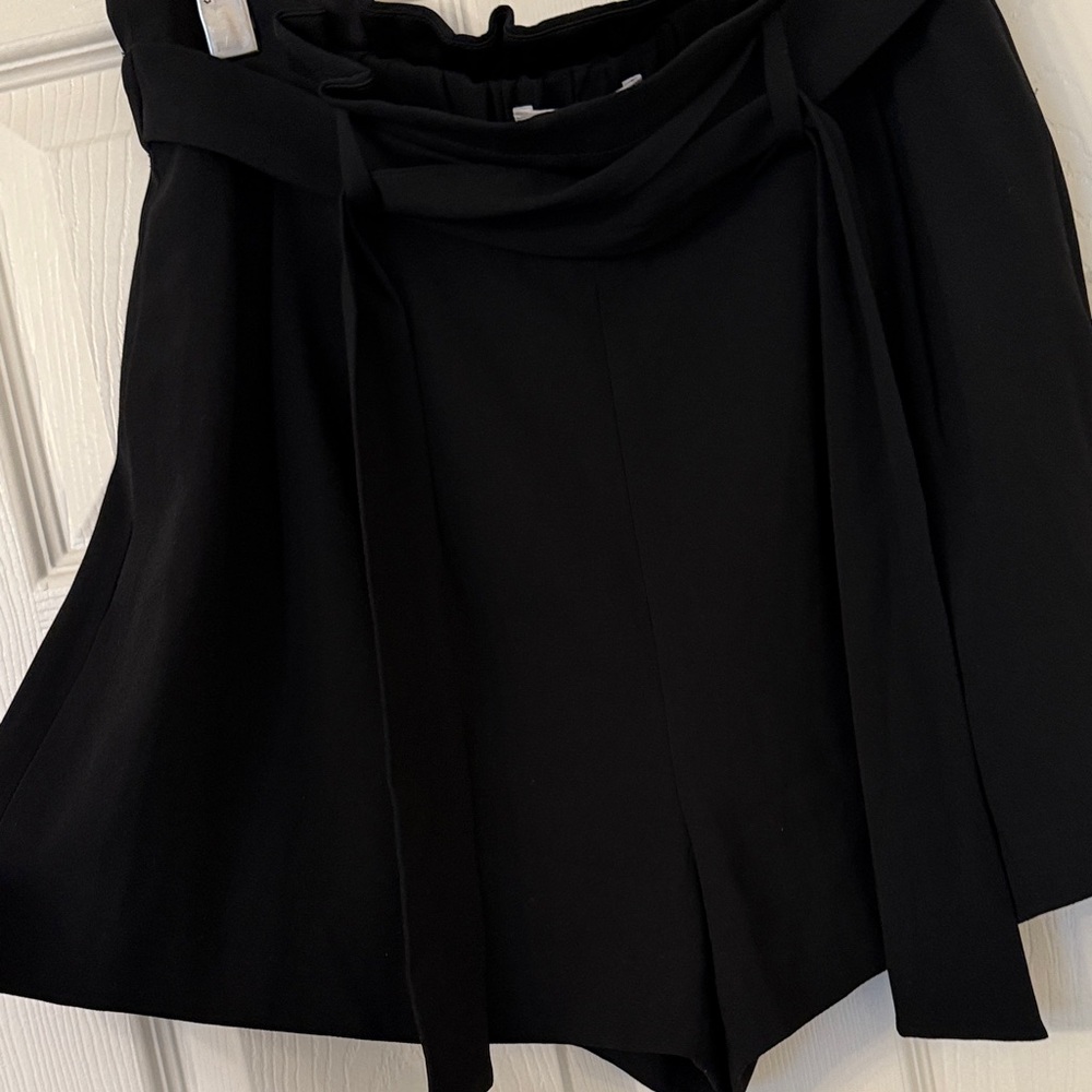 Babaton High Waist Black Women's Shorts - Picture 3 of 3